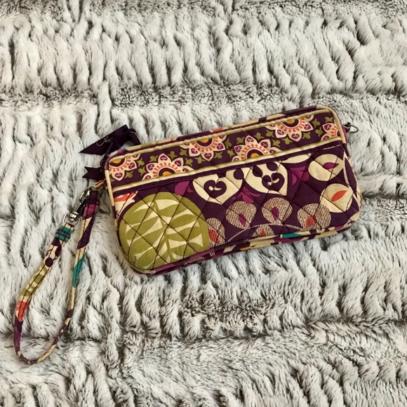 Vera Bradley Wristlet - Picture 1 of 2